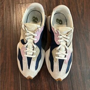 New Balance Sneakers